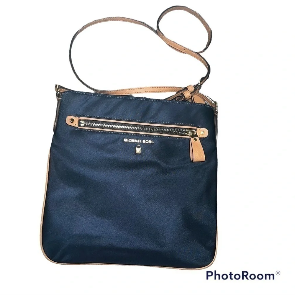𝅺MICHAEL Kors handbag
